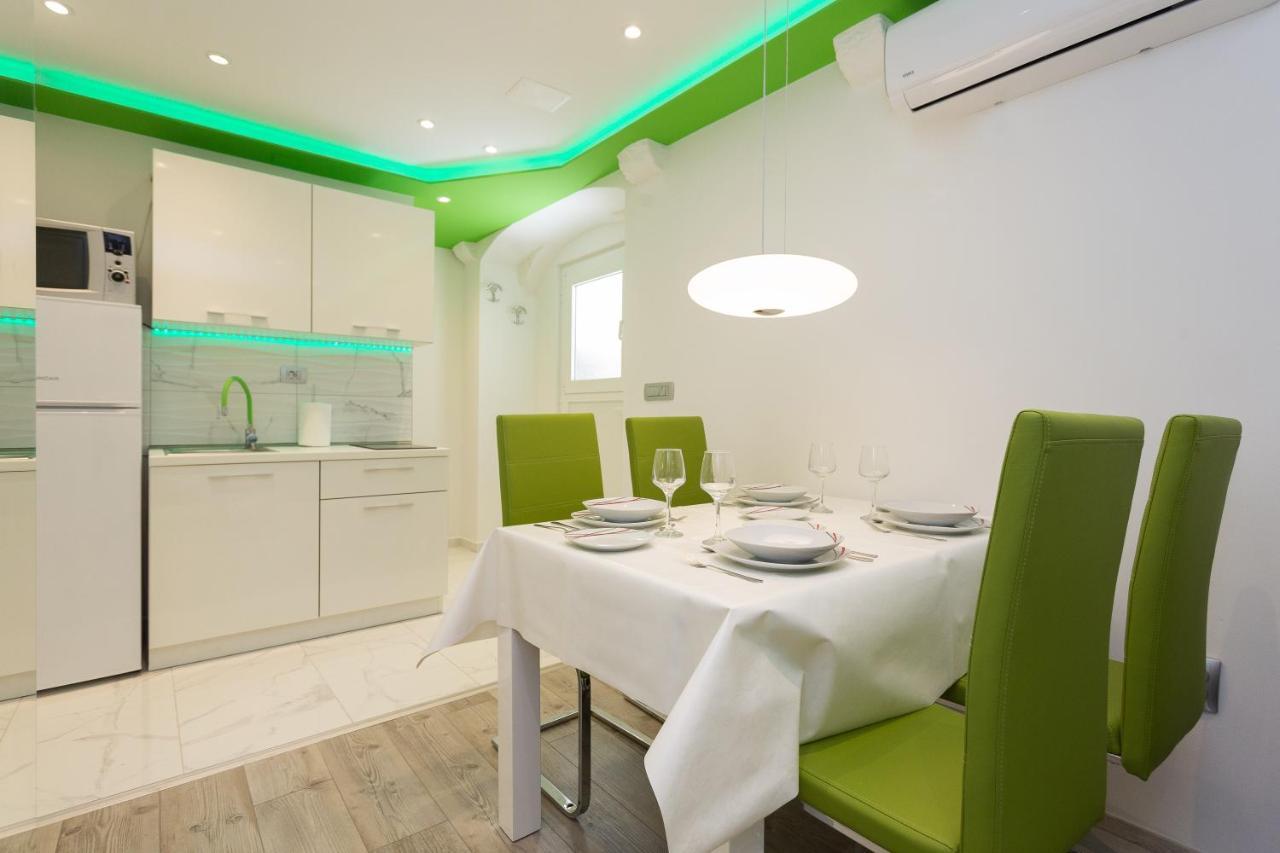 Purple & Apple Green Apartman Split Kültér fotó